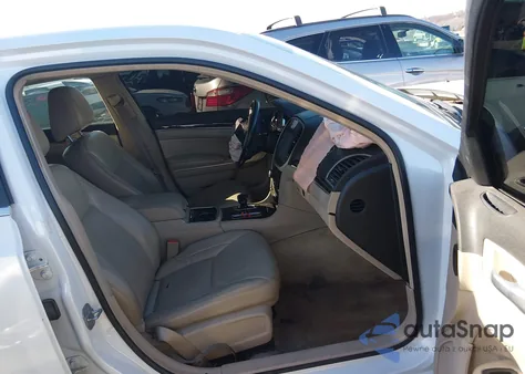 2013 Chrysler 300 Motown из США, поврежденный, VIN 2C3CCAAG4DH661929